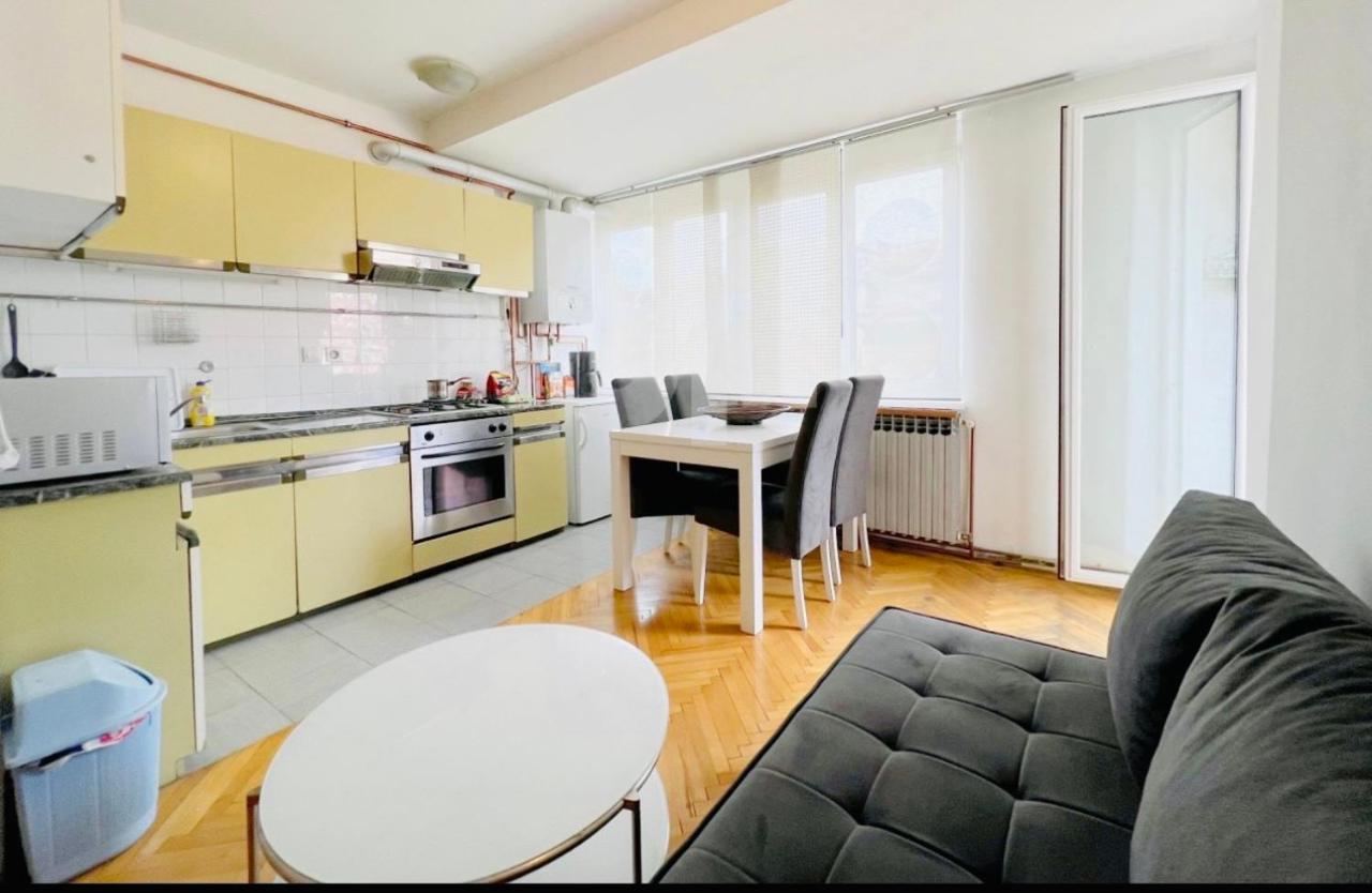 Apartment Baseskija Sarajevo Bagian luar foto